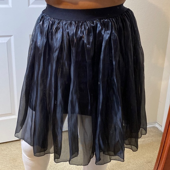 Mesh tulle skirt - Picture 3 of 3